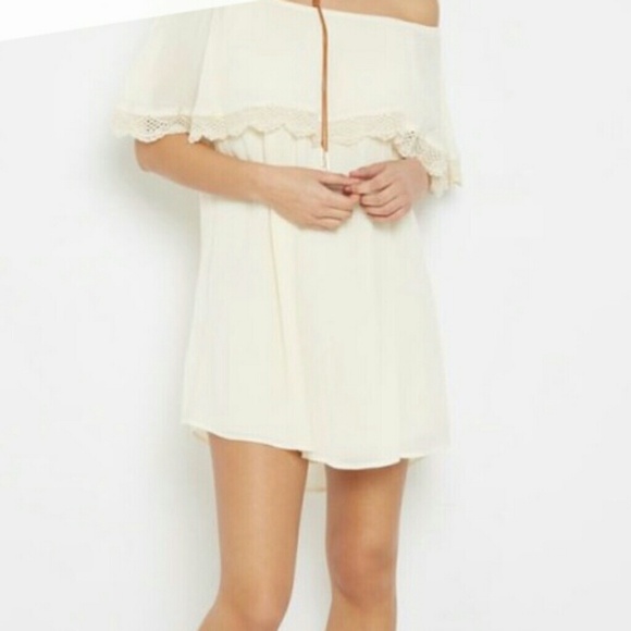 Off the shoulder cute Ivory dress - Picture 1 of 2